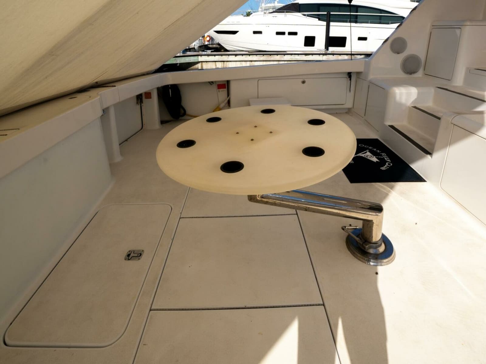 2005 Viking 74 Enclosed Bridge - Photo 8