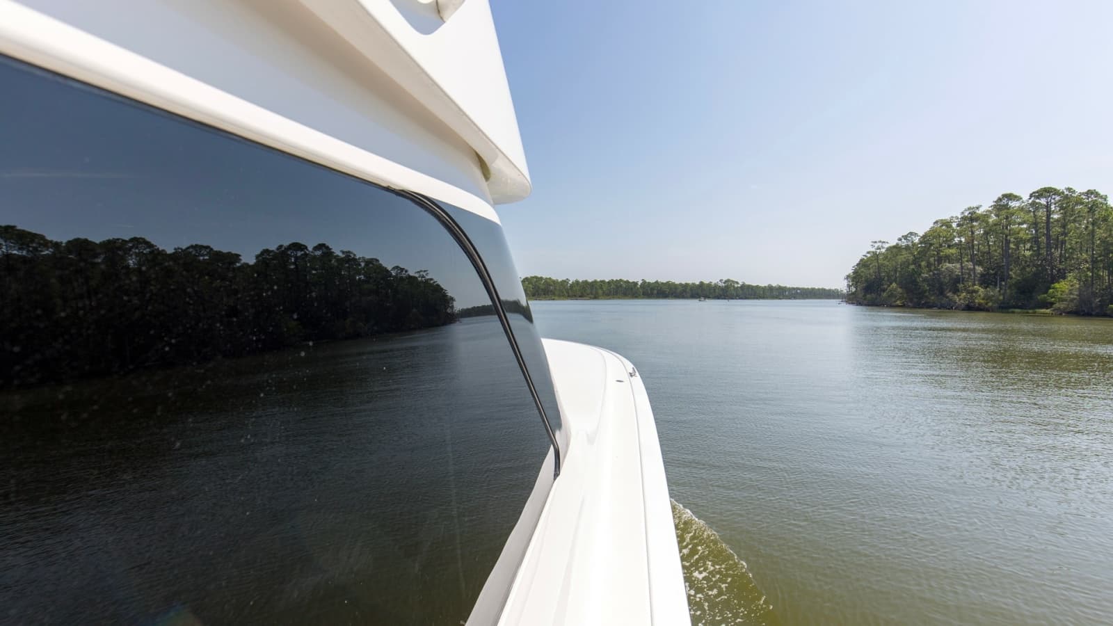 2005 Viking 61 Enclosed Bridge - Photo 54