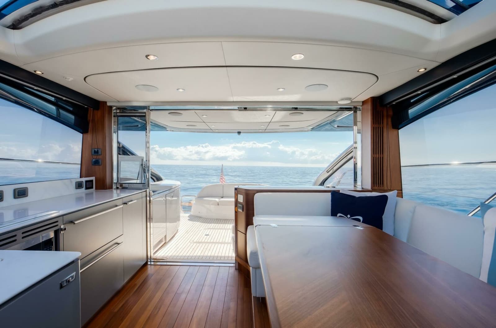2025 Princess V55 - Photo 2