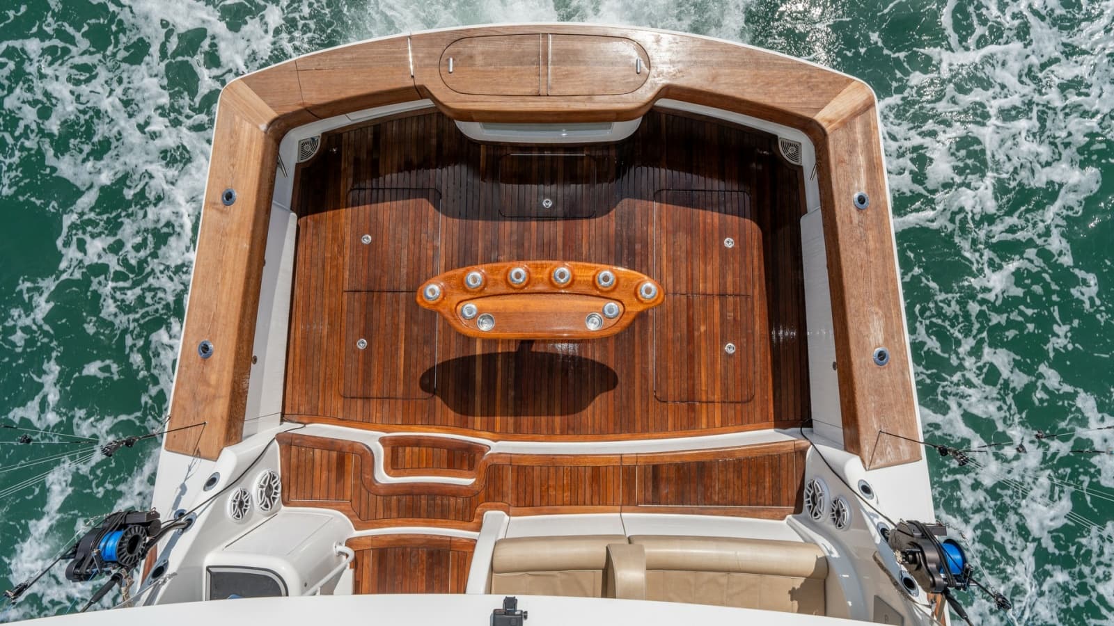 2017 Viking 55 Convertible - Photo 41