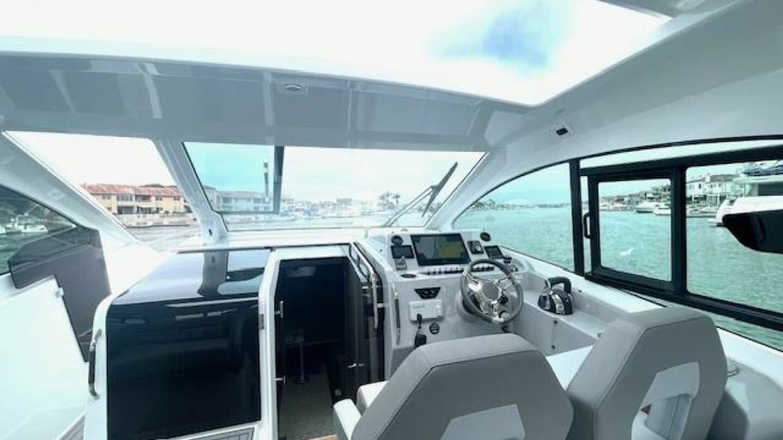 2022 Beneteau 32 Gran Turismo - Photo 15