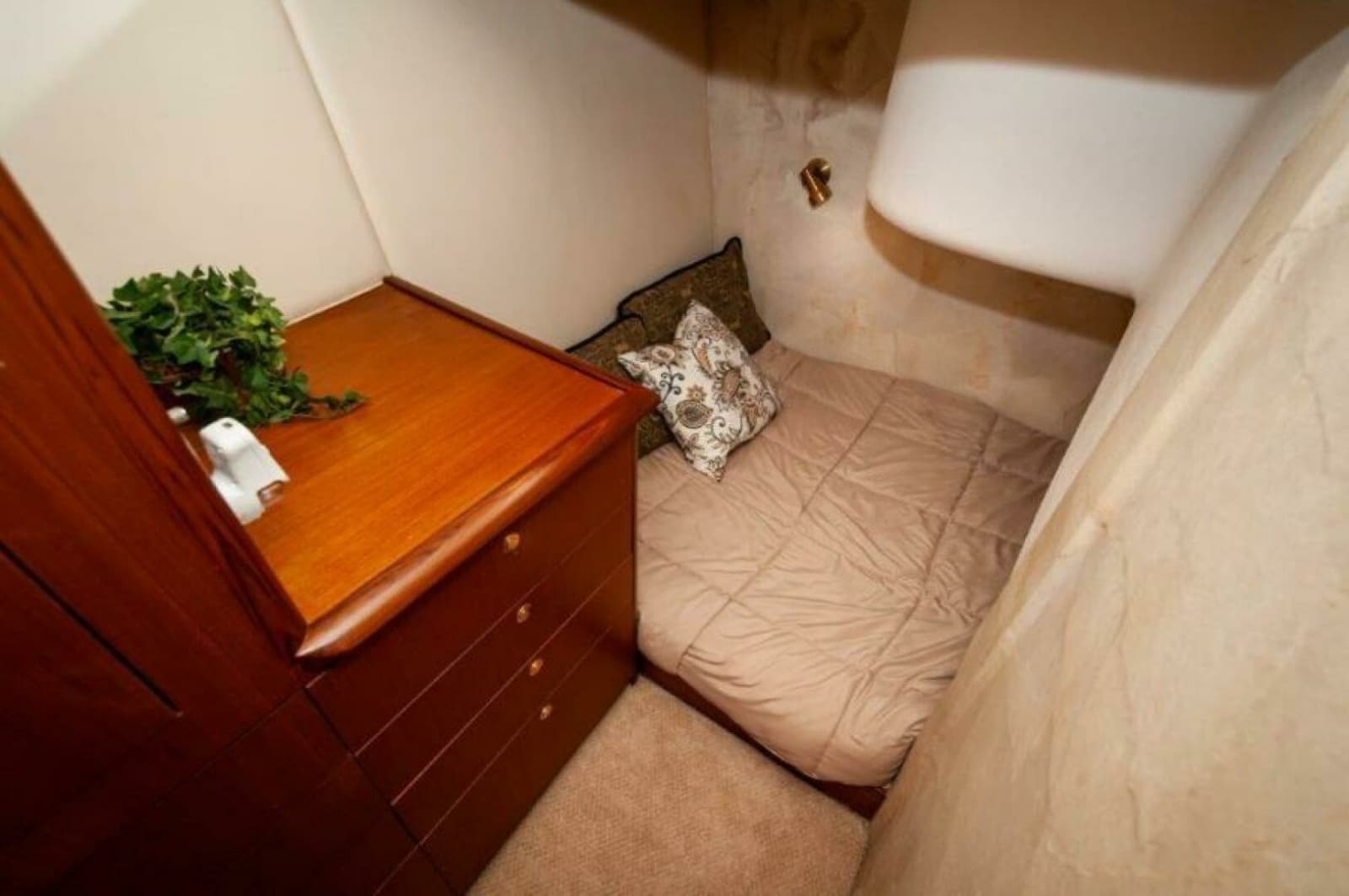 1998 Ocean 48 Super Sport - Photo 25
