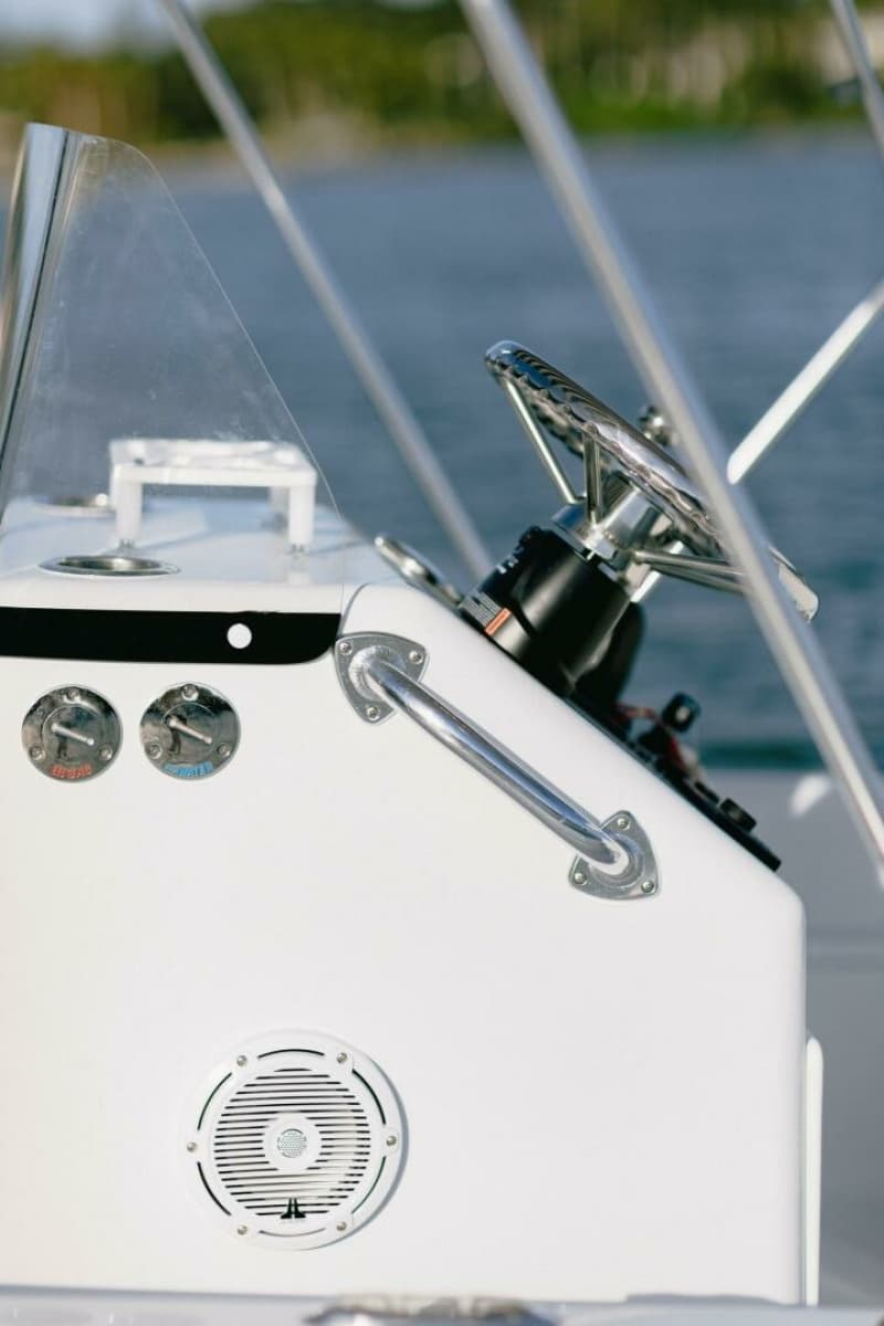 2027 Custom Palm Yachts 17 - Photo 6