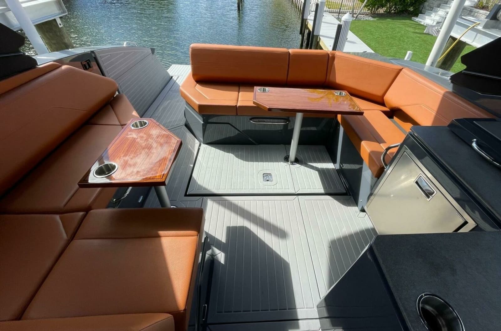 2023 Cruisers Yachts 38 GLS - Photo 44