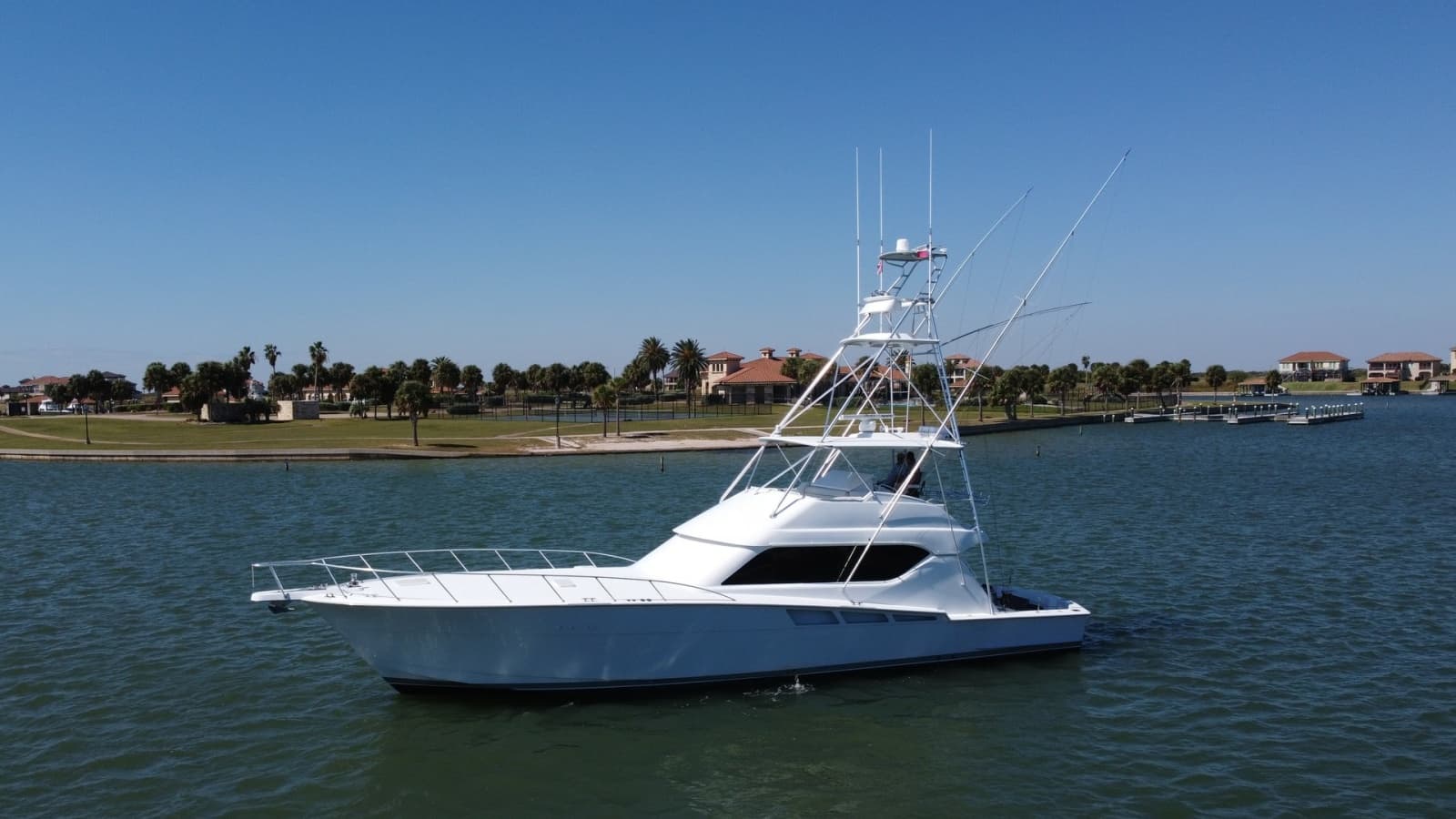 2001 Hatteras 60 Convertible - Photo 47