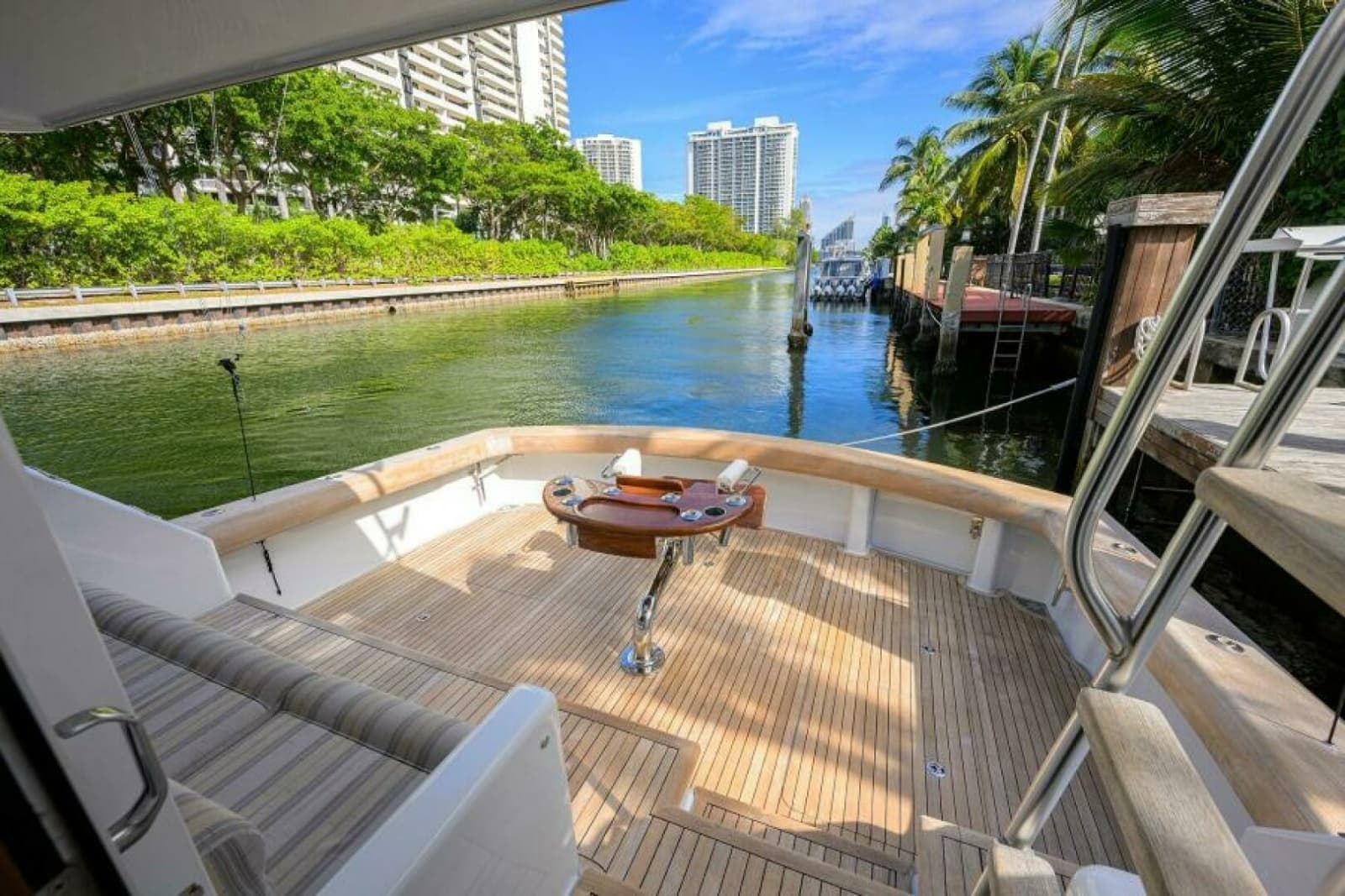 2008 Viking 60 Convertible - Photo 12