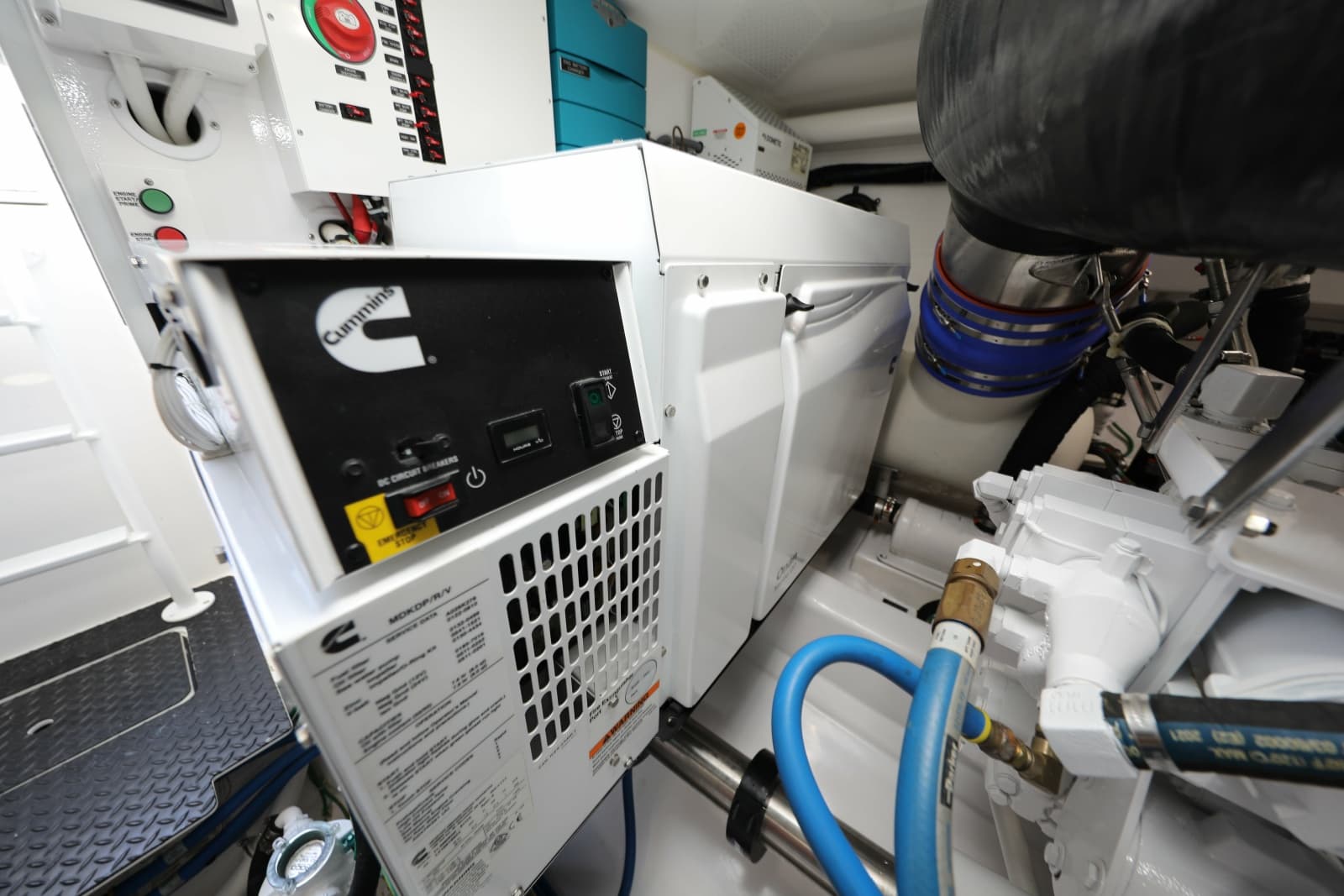 2023 Viking 54 Convertible - Photo 45