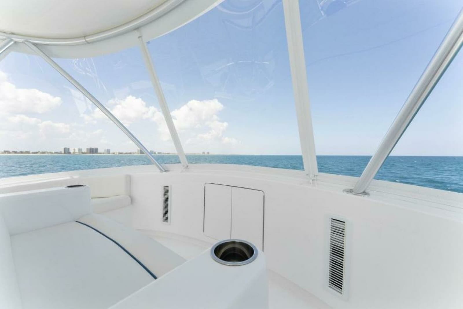 2021 Viking 54 Convertible - Photo 36