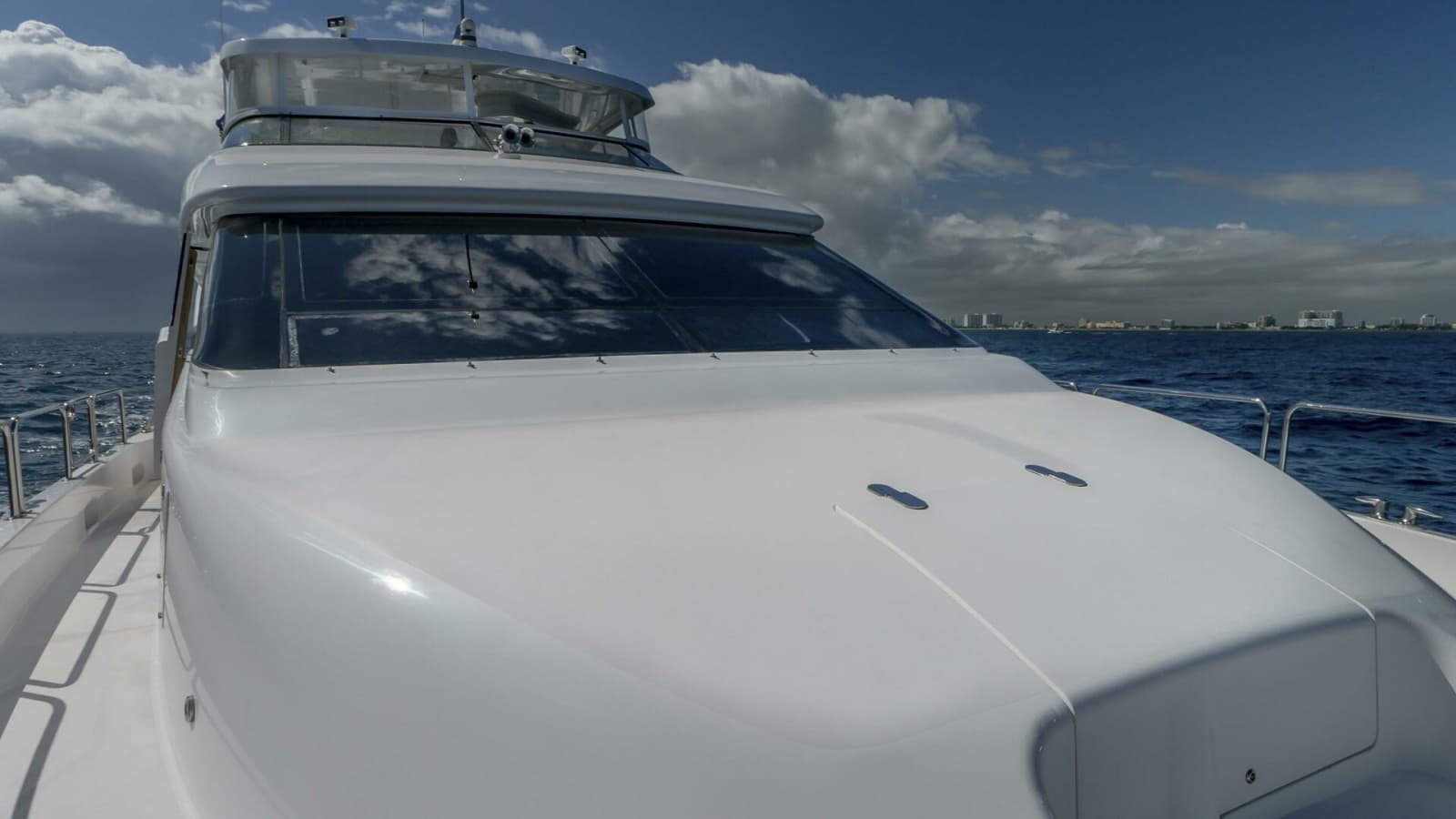 2007 Hatteras 80 - Photo 19