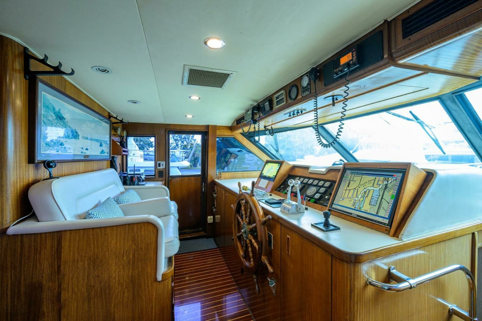 1991 Hatteras 78 Cockpit Motor Yacht - Photo 34