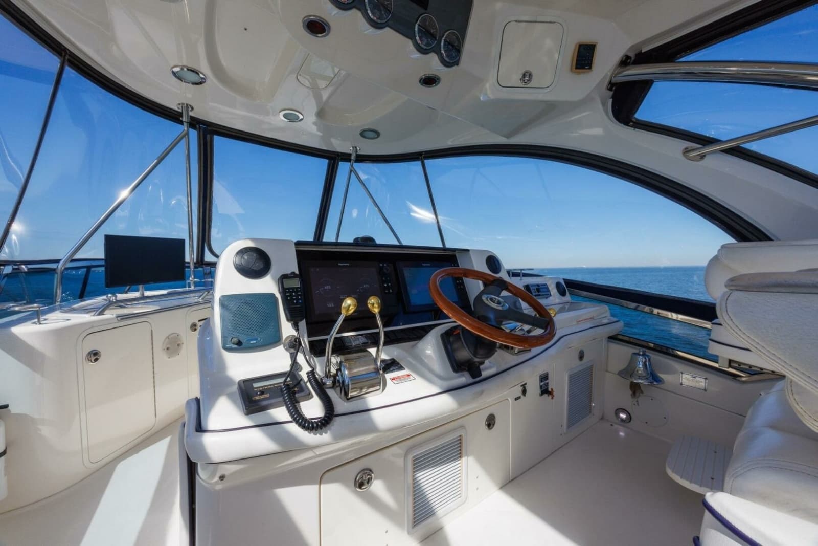 2006 Sea Ray 52 Sedan Bridge - Photo 43