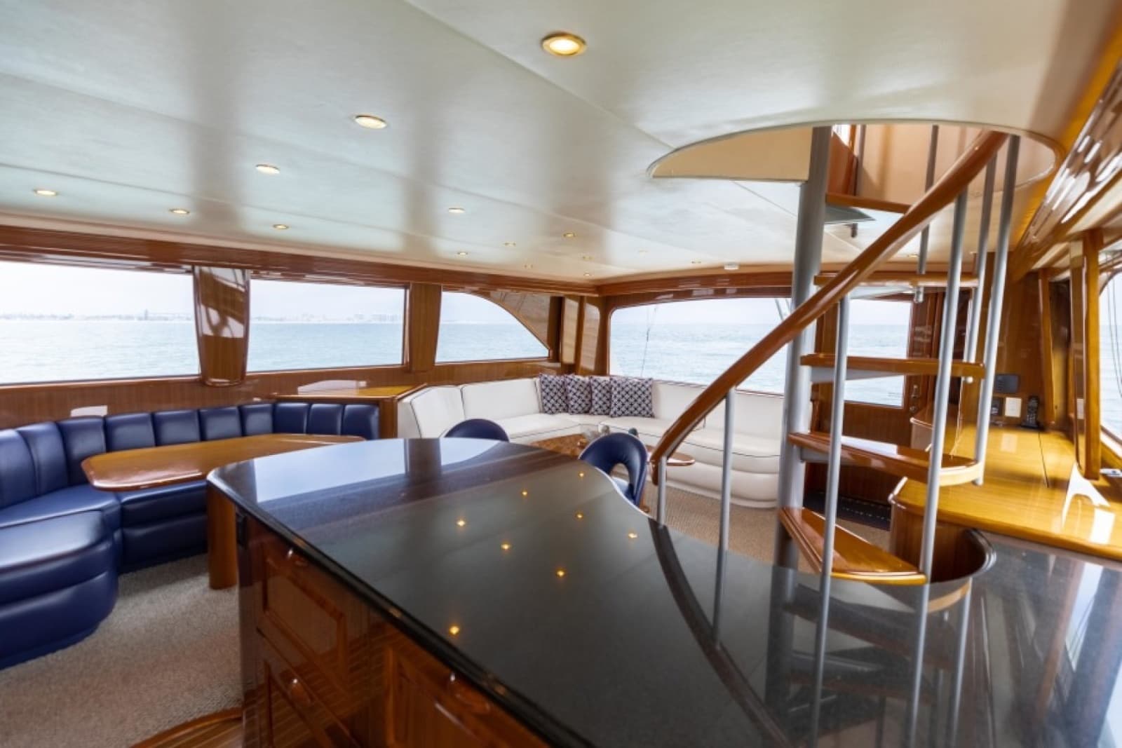 2006 Viking 74 Enclosed Bridge - Photo 37