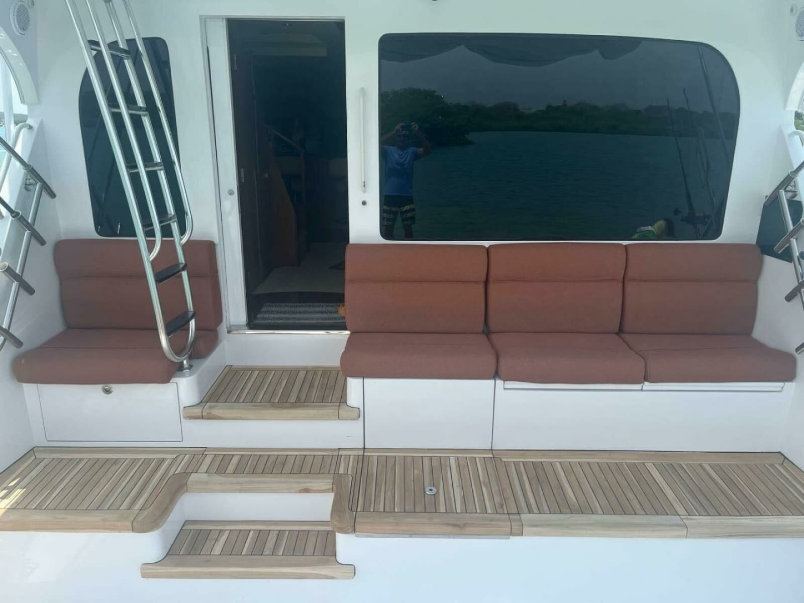 2008 Hatteras 77 Enclosed Bridge - Photo 28