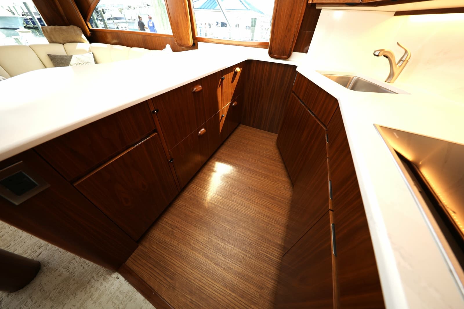 2023 Viking 54 Convertible - Photo 7