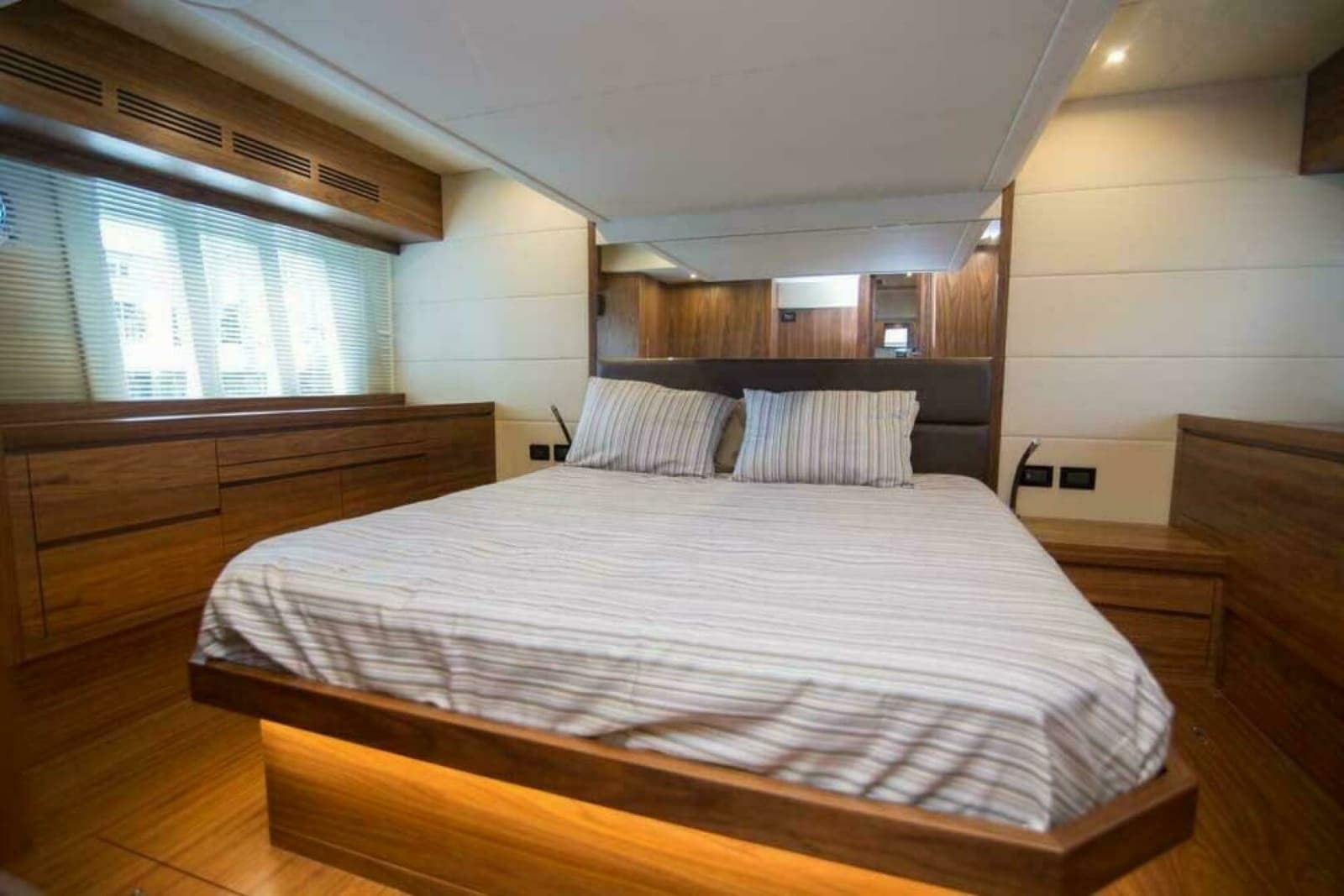 2019 Sundeck Yachts 580 Sport - Photo 55