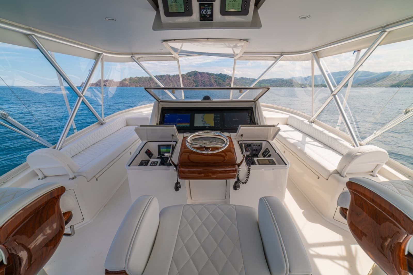 2012 Viking 60 Convertible - Photo 6