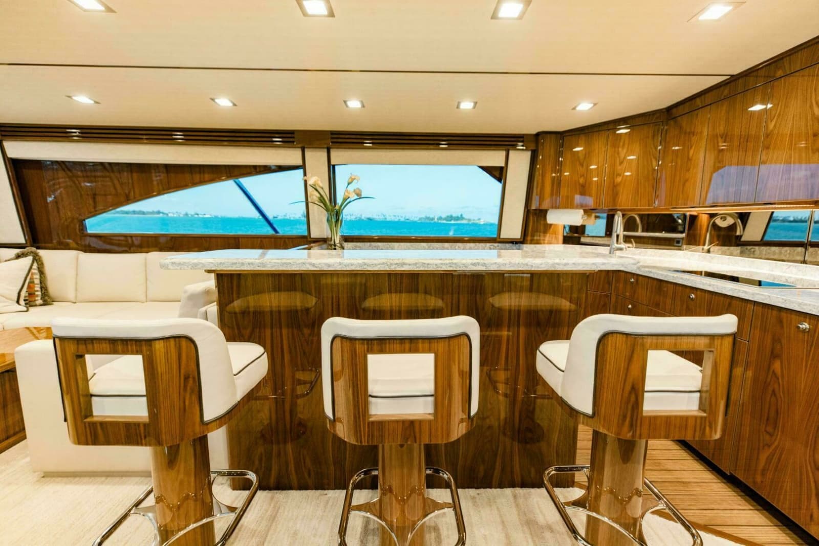 2020 Viking 72 Enclosed Bridge - Photo 10