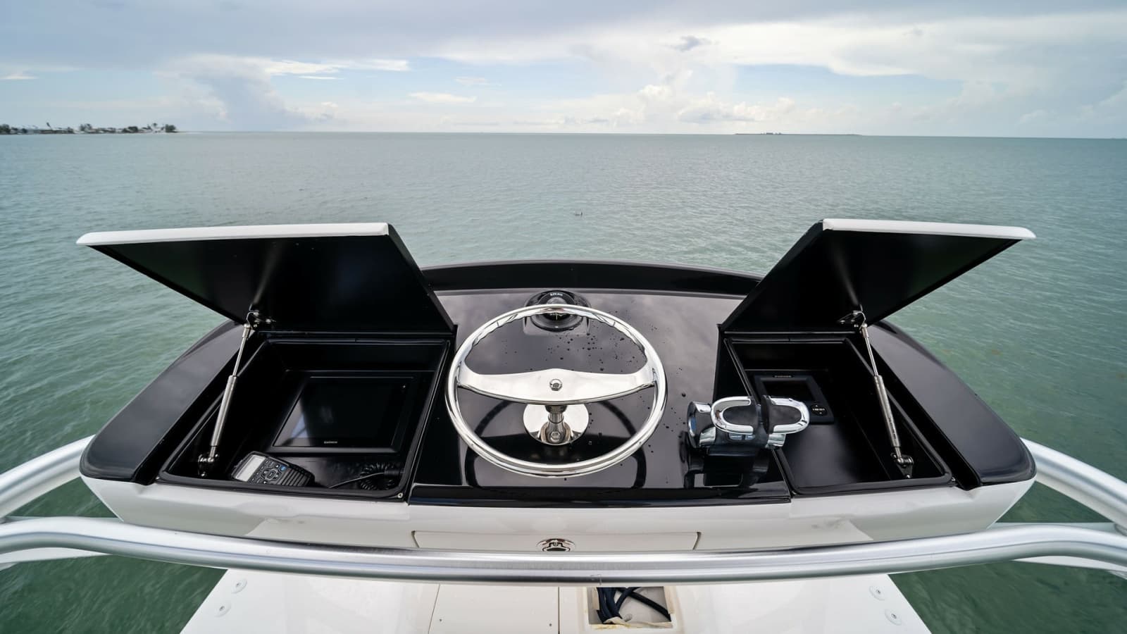 2015 Viking 55 Convertible - Photo 5
