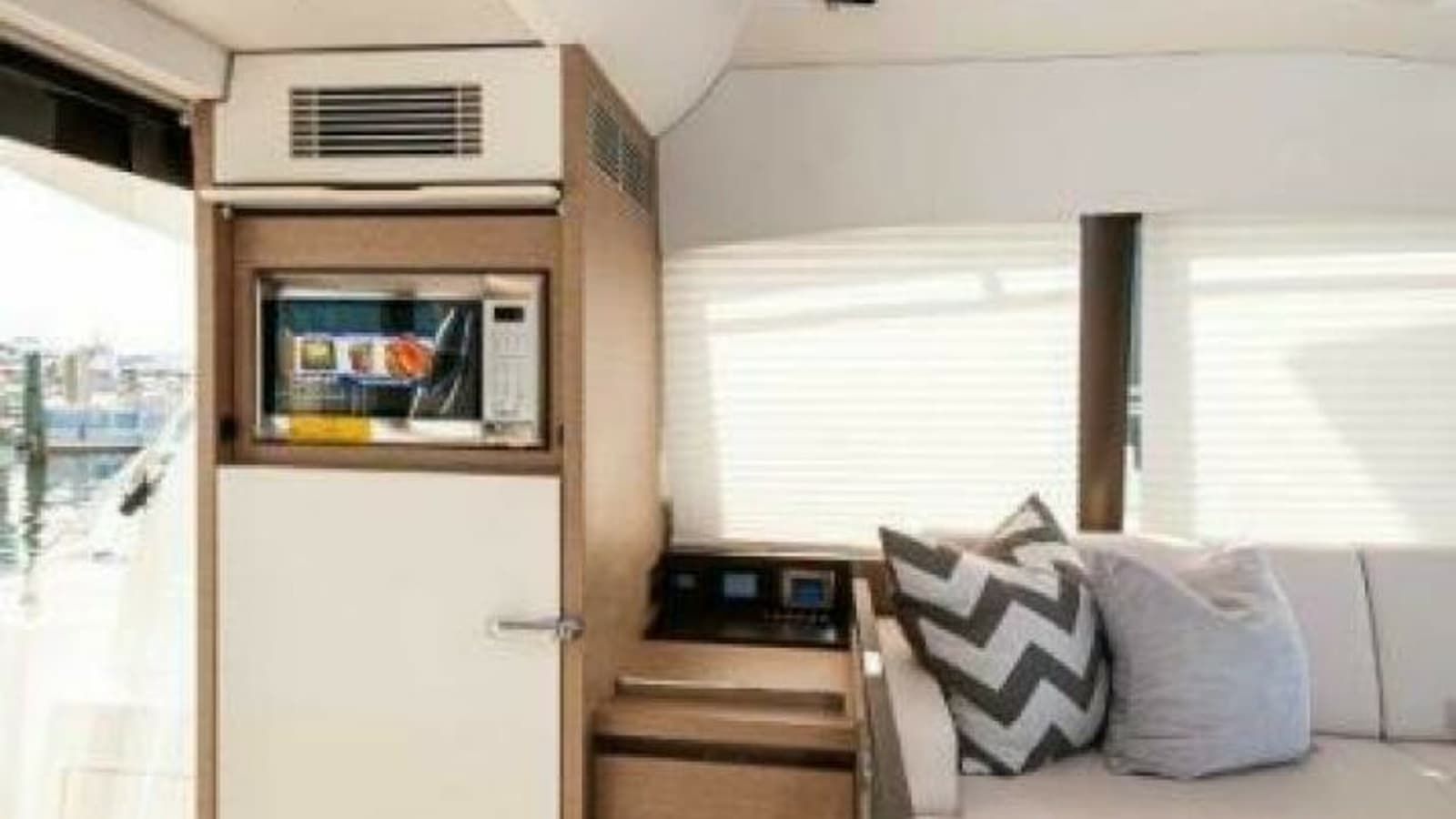 2018 Prestige 460 - Photo 17
