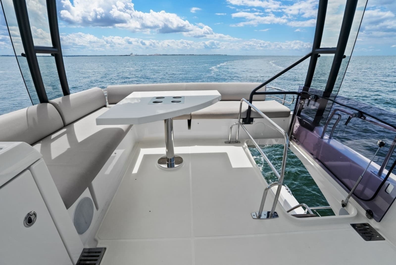 2020 Prestige 460 Flybridge - Photo 28