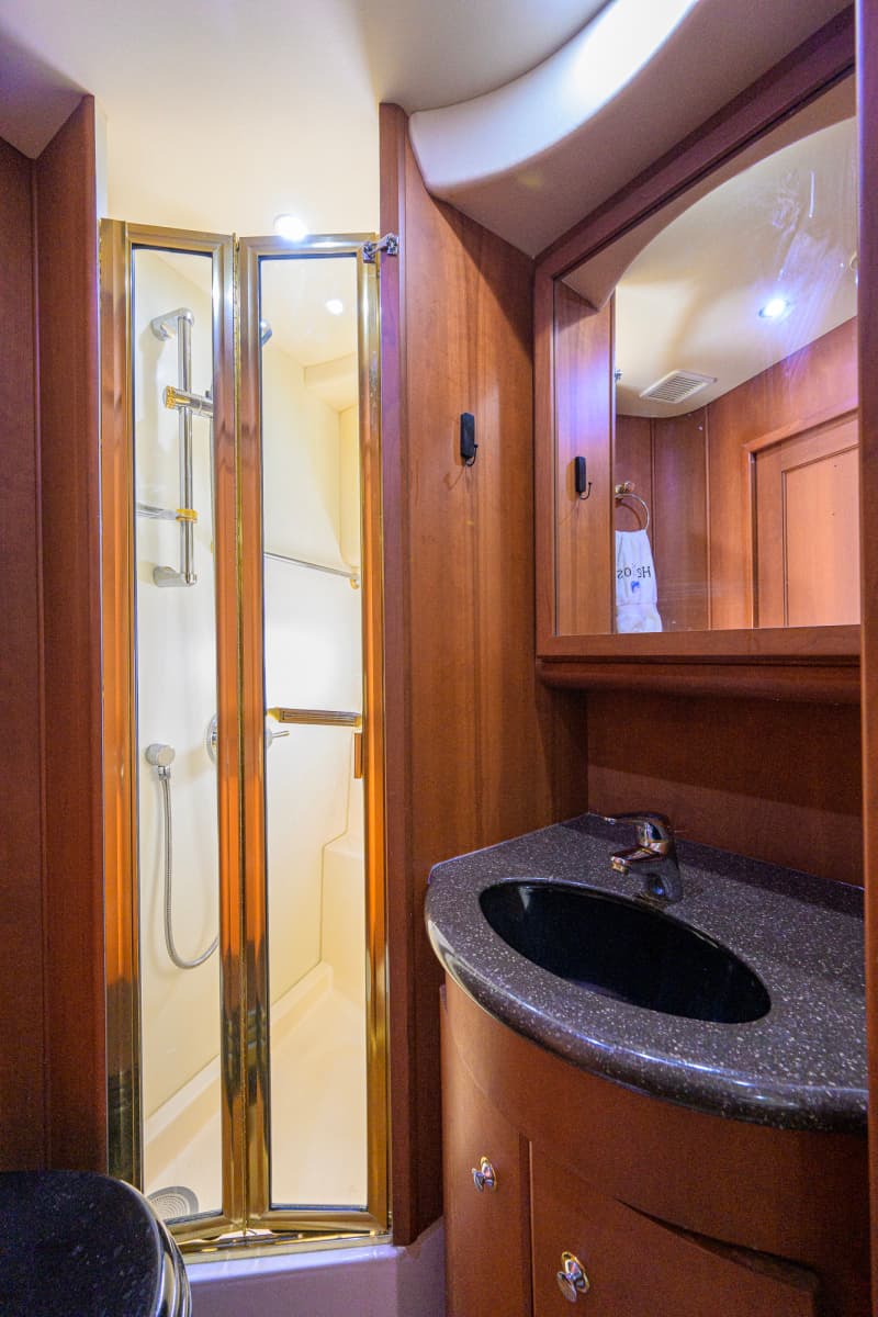 2005 Silverton 39 Motor Yacht - Photo 50