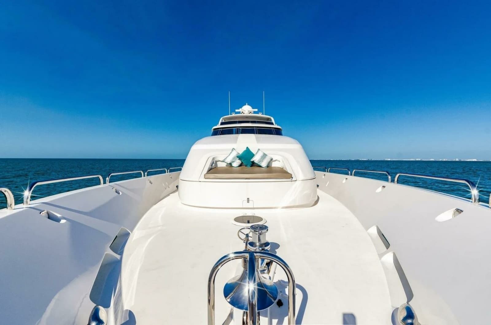 2001 Lazzara Yachts 94 Motor Yacht - Photo 85