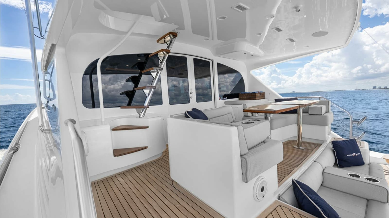 2017 Viking 92 Enclosed Bridge - Photo 72