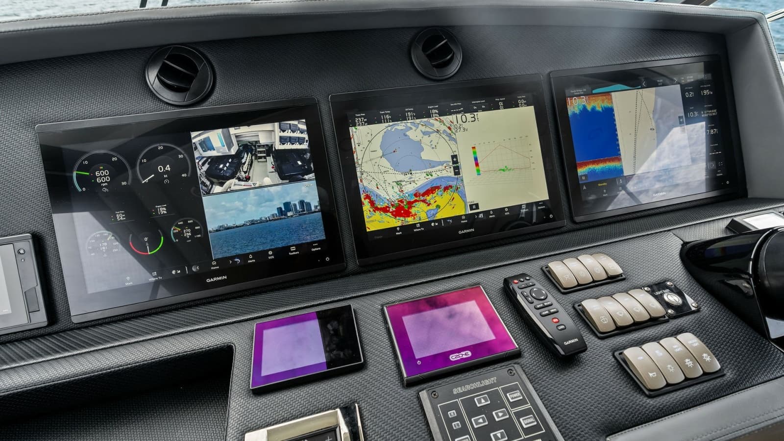 2021 Riviera 57 Enclosed Bridge - Photo 45