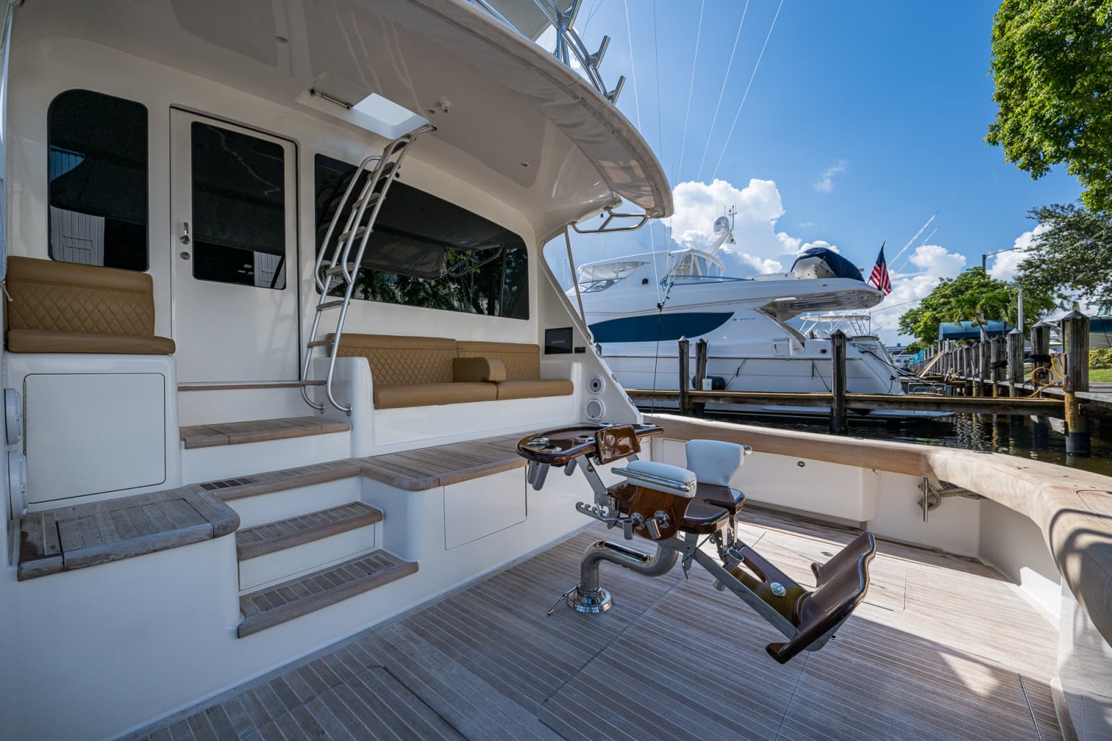 2011 Viking 76 Enclosed Bridge - Photo 2