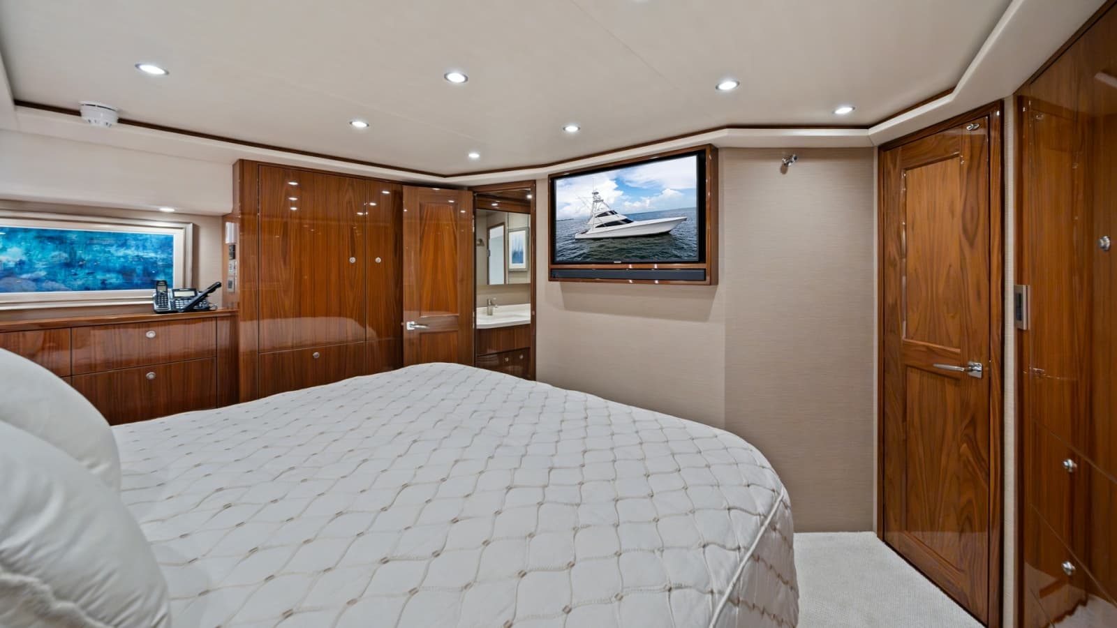 2021 Viking 72 Enclosed Bridge - Photo 34