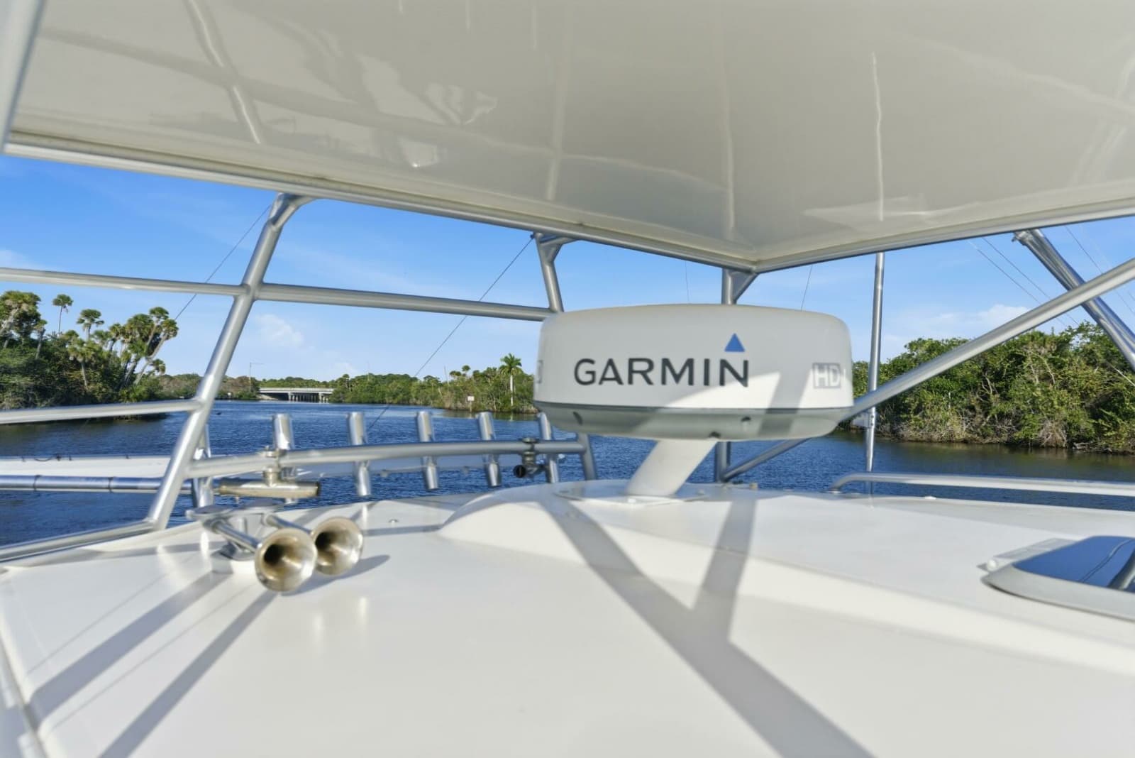 2011 Tiara Yachts 3100 Open - Photo 36