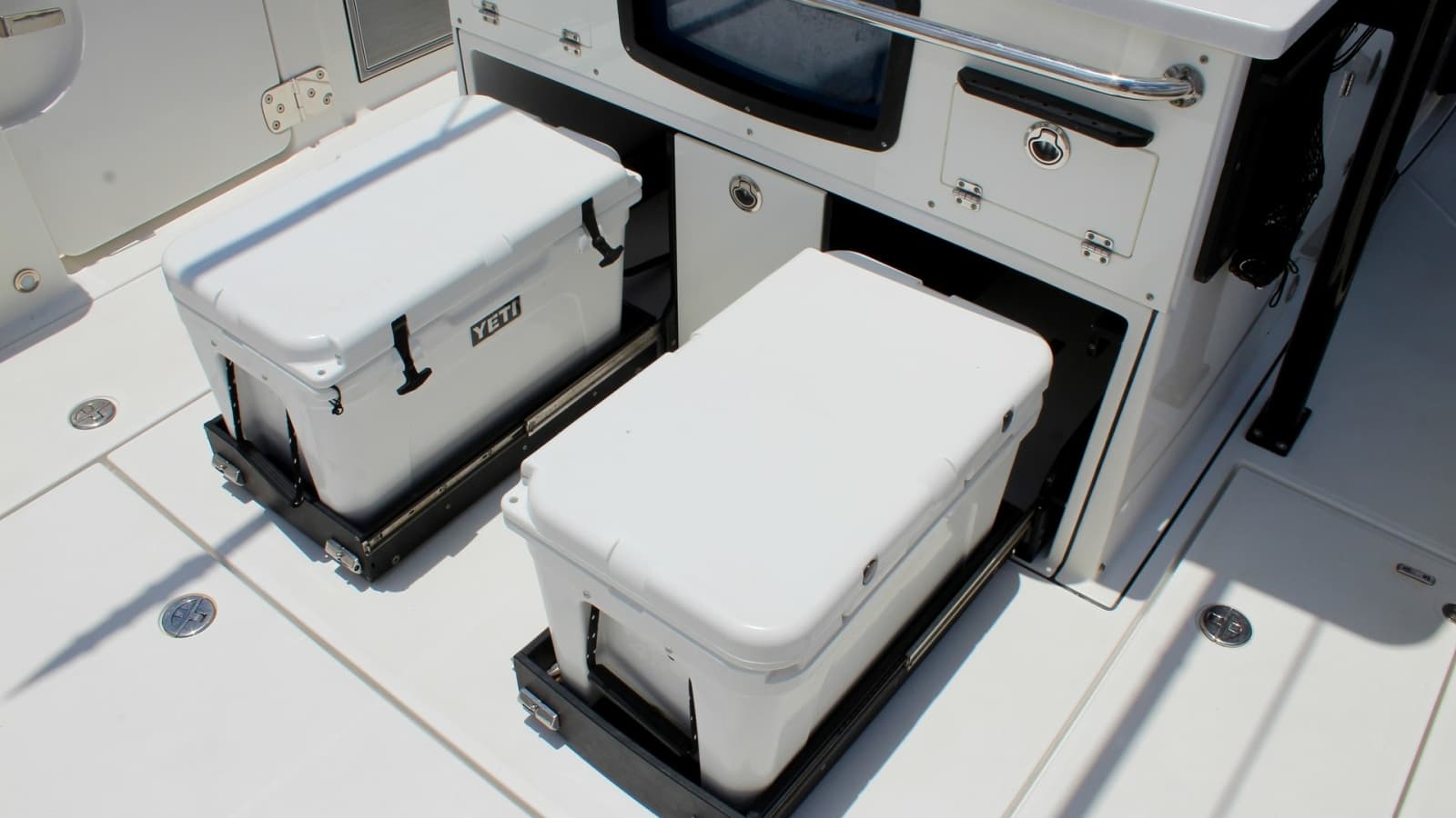 2020 Blackfin 332 Center Console - Photo 19