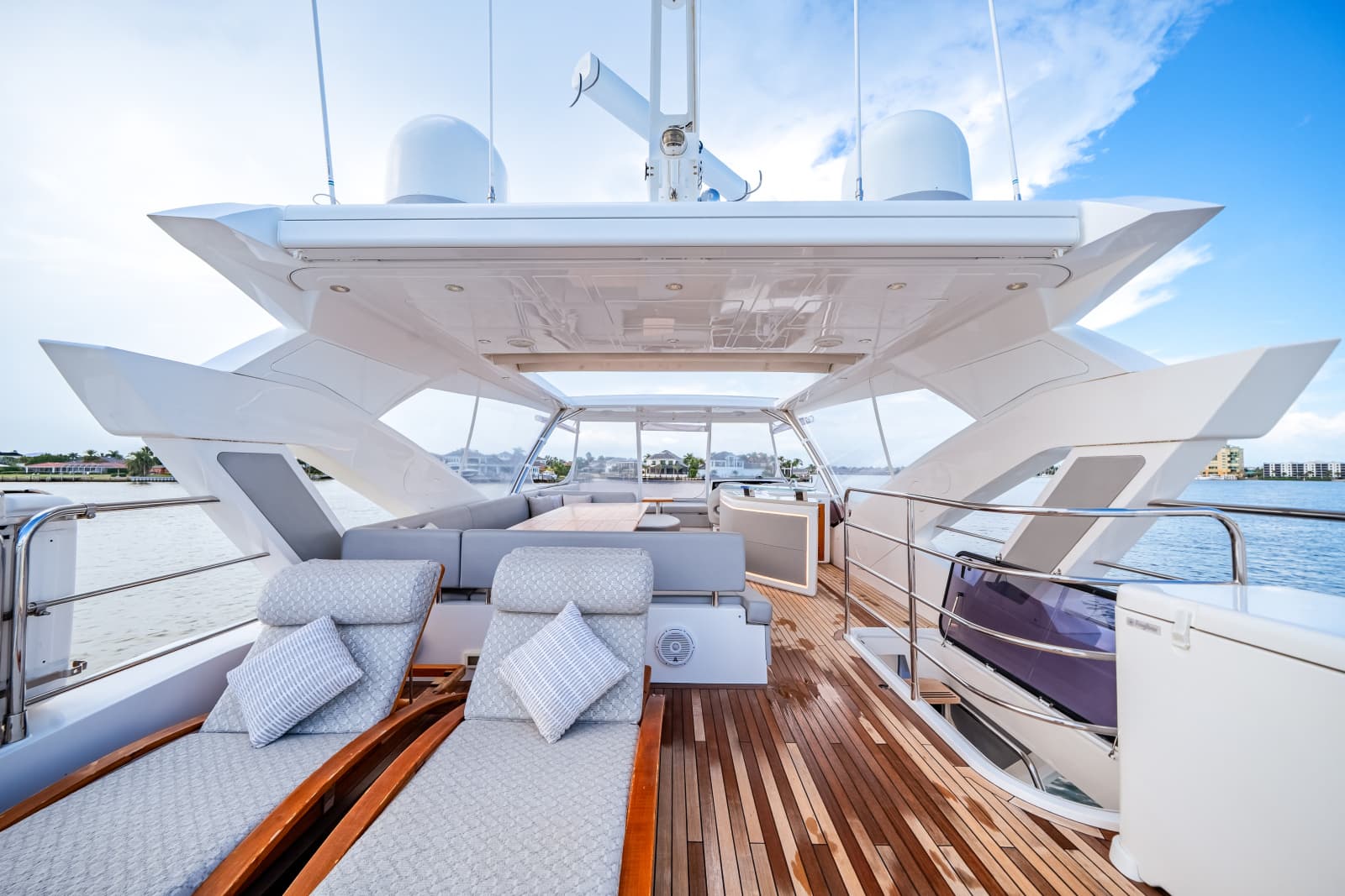 2019 Sunseeker 76 Flybridge - Photo 50