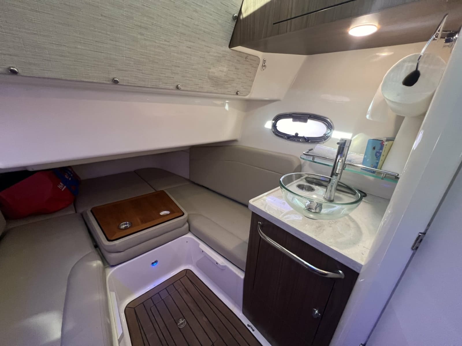 2017 Boston Whaler 380 Outrage - Photo 20