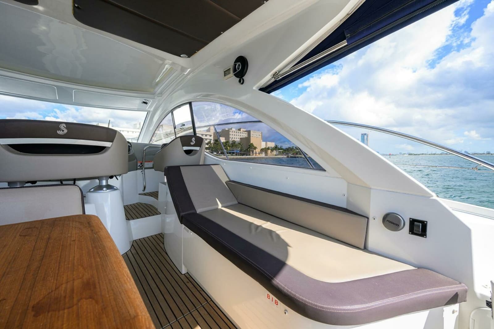 2015 Beneteau 38 GT - Photo 41