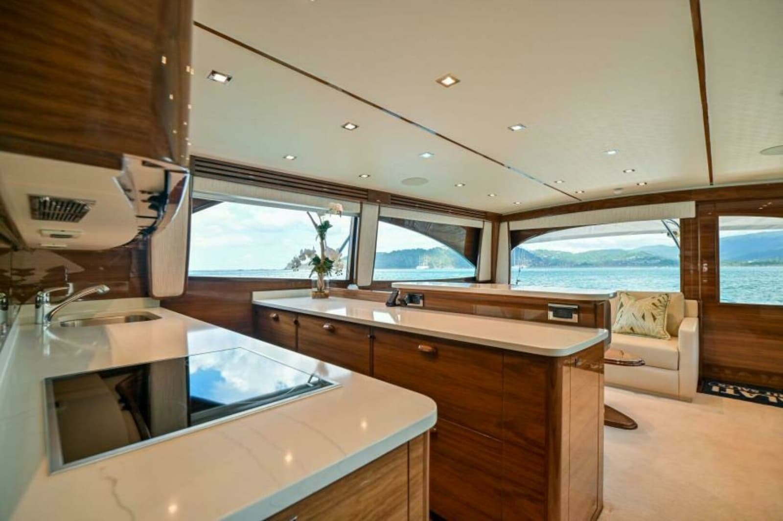 2023 Viking 64 Convertible - Photo 11