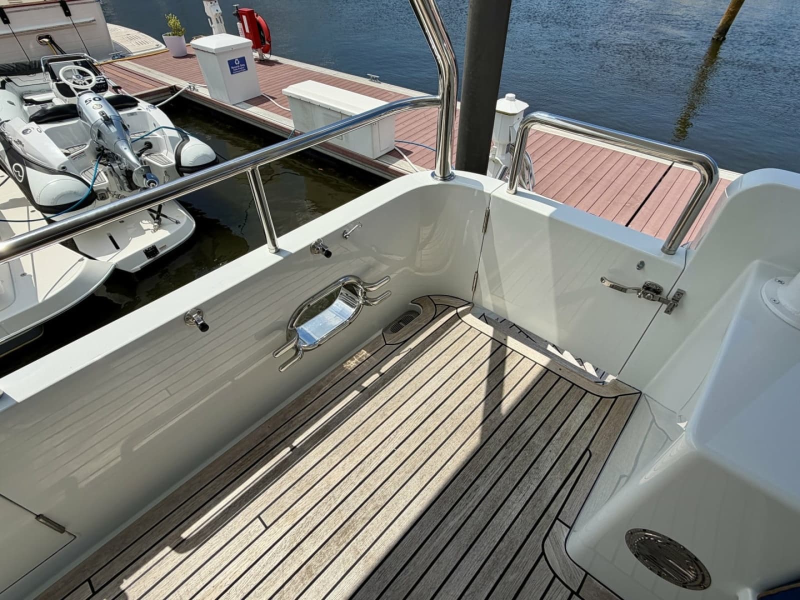 2012 Alaskan 70 Motor Yacht - Photo 17