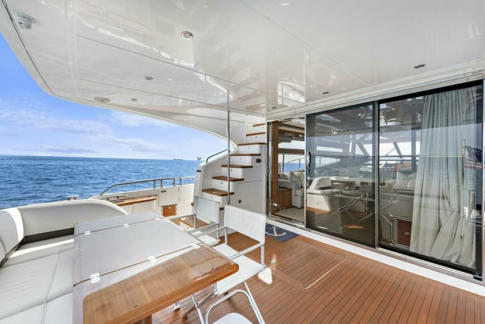 2015 Princess 72 Motoryacht - Photo 18