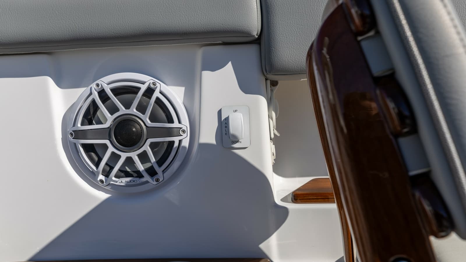 2024 Everglades 455 Center Console - Photo 14