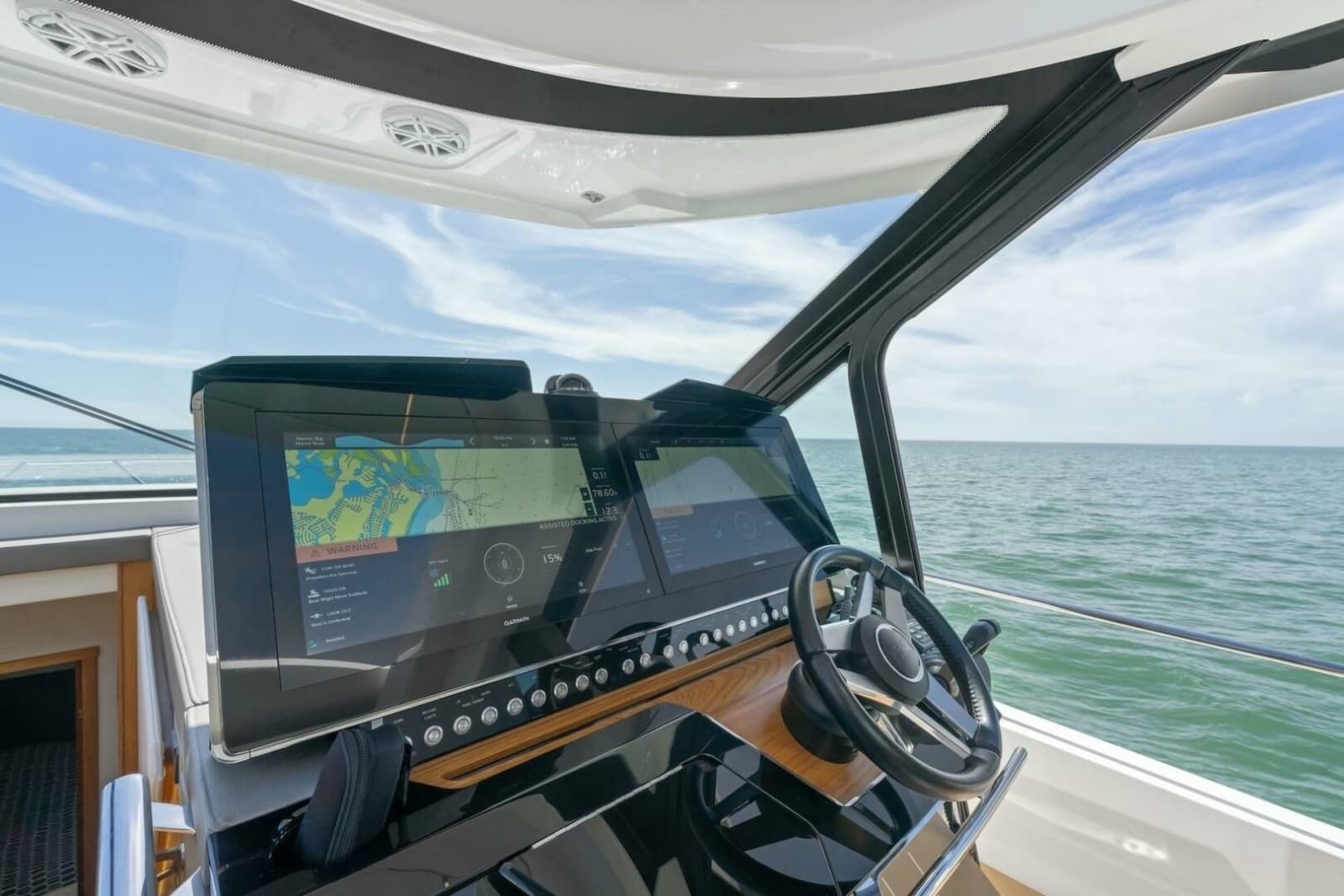 2023 Tiara Yachts EX 60 - Photo 18