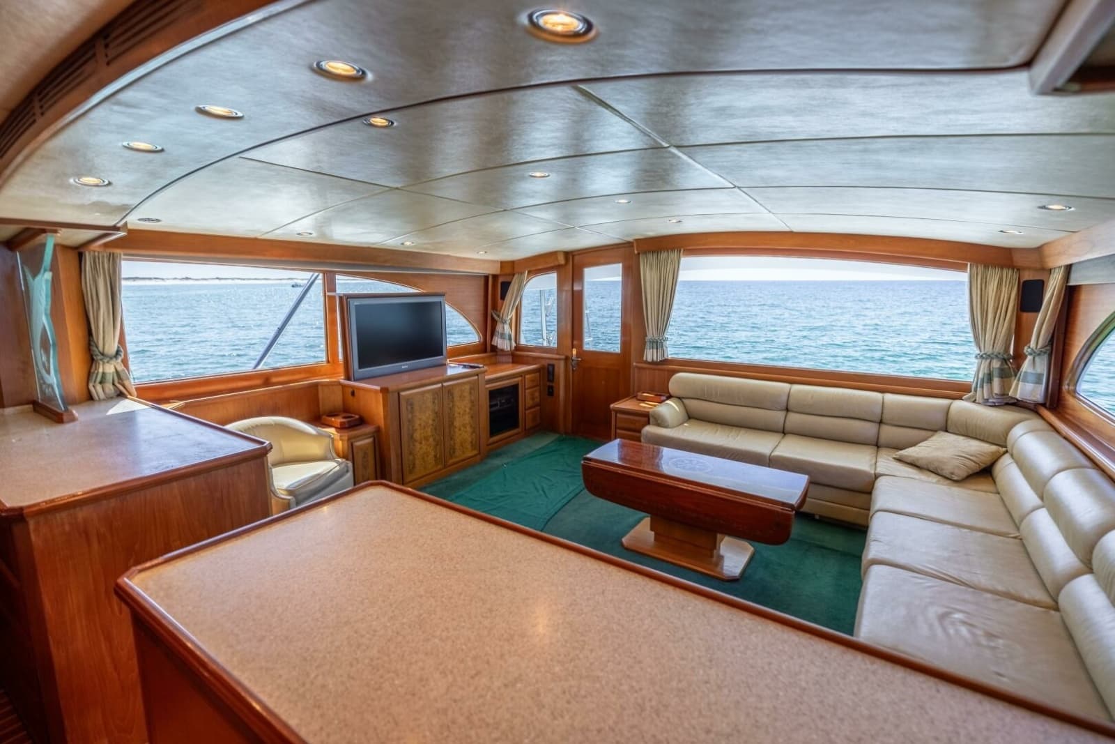 1998 Miller Marine 60 Convertible - Photo 2