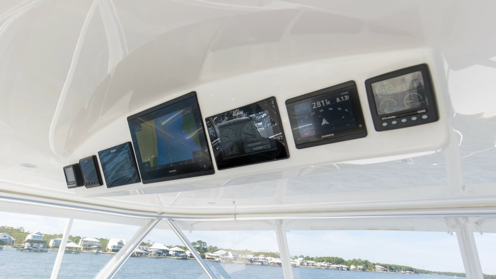 2024 Viking 54 Convertible - Photo 26