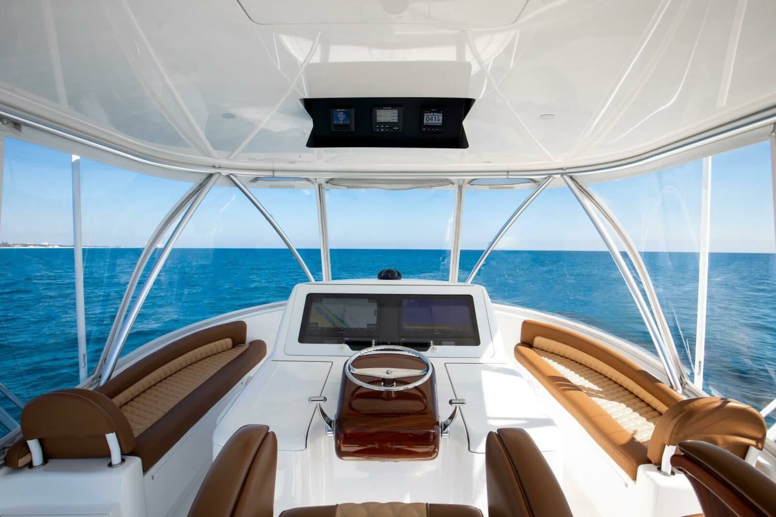 2018 Viking 48 Convertible - Photo 18