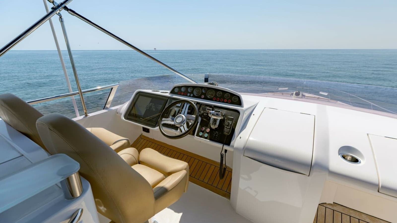 2011 Princess 64 - Photo 30