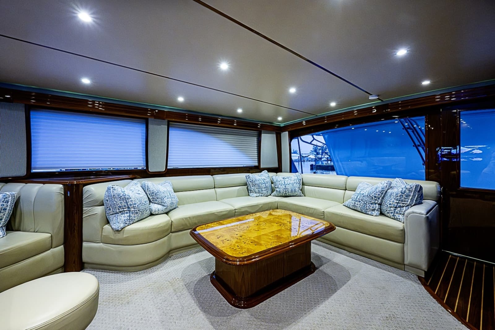 2011 Viking 76 Enclosed Bridge - Photo 9
