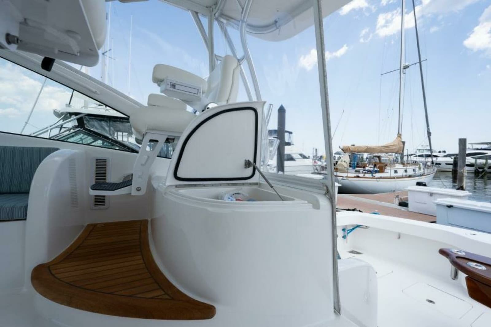2012 Viking Open 42 - Photo 19