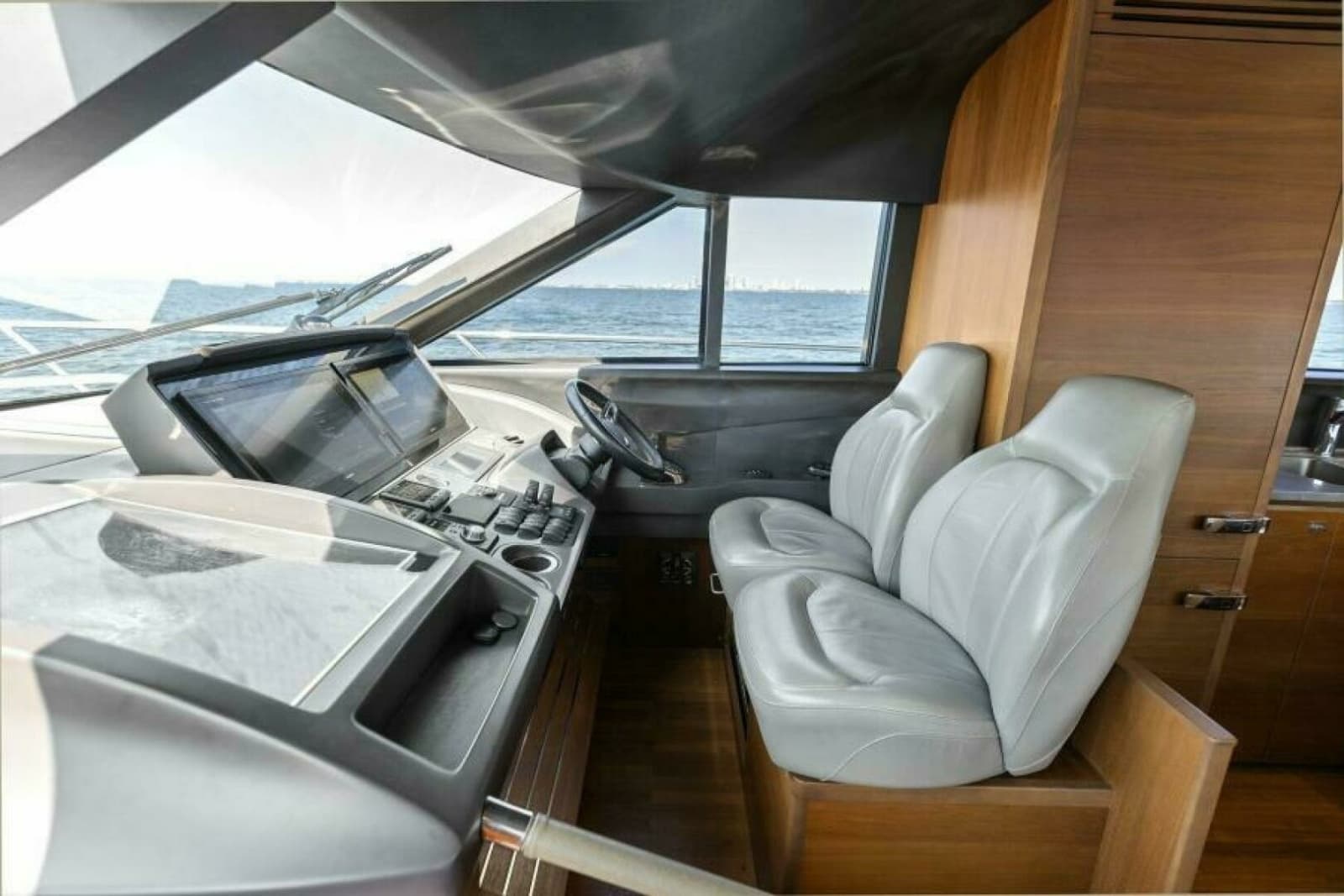 2016 Princess 60 Flybridge - Photo 29