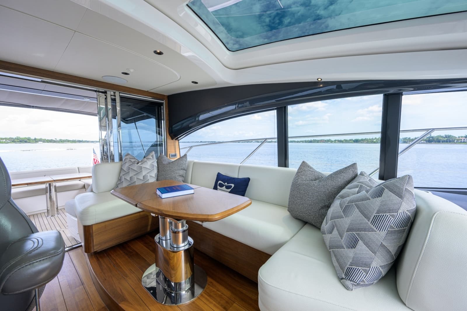 2024 Princess V50 - Photo 8