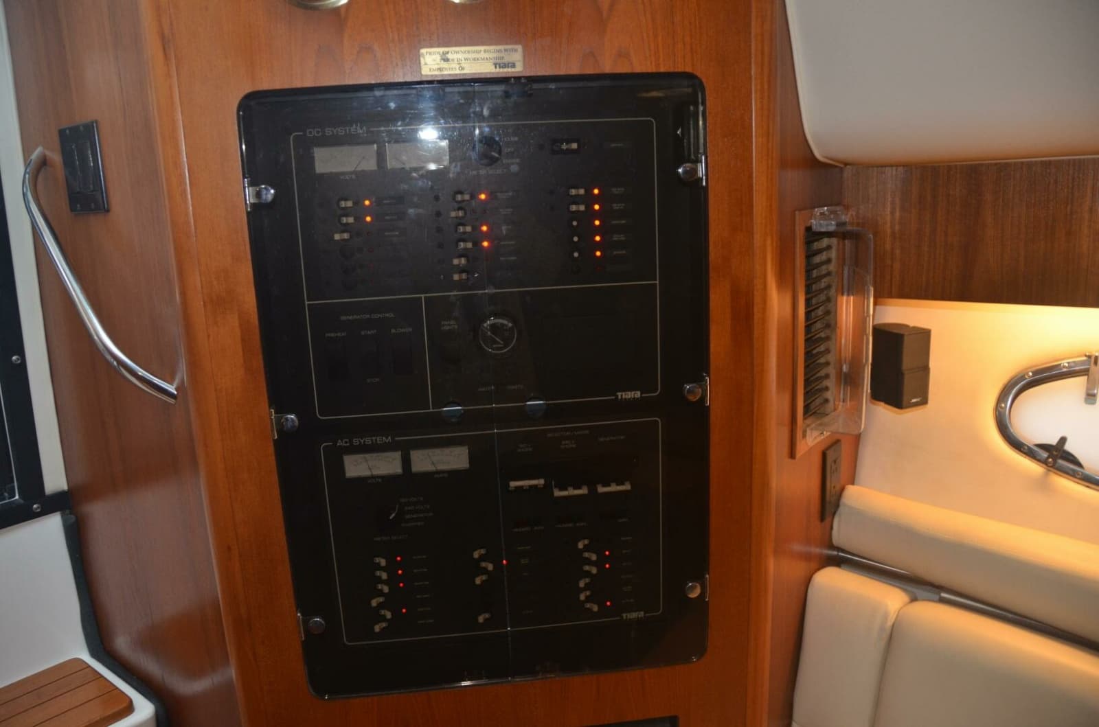 2001 Tiara Yachts 4100 Open - Photo 2