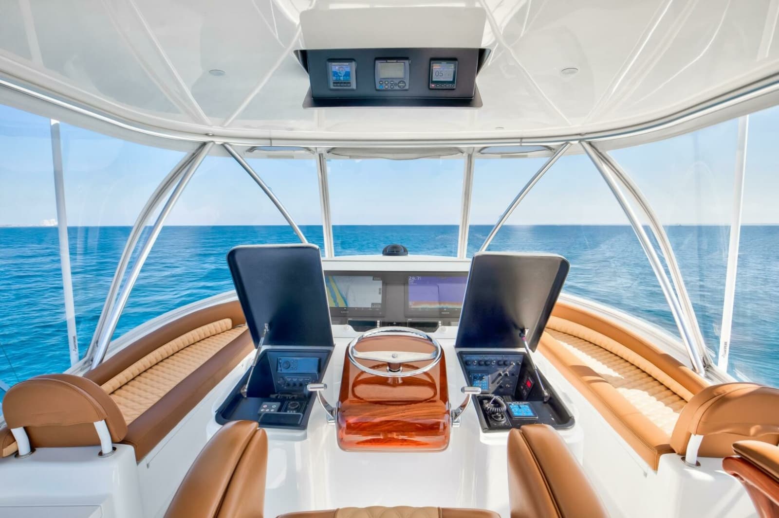2018 Viking 48 Convertible - Photo 14